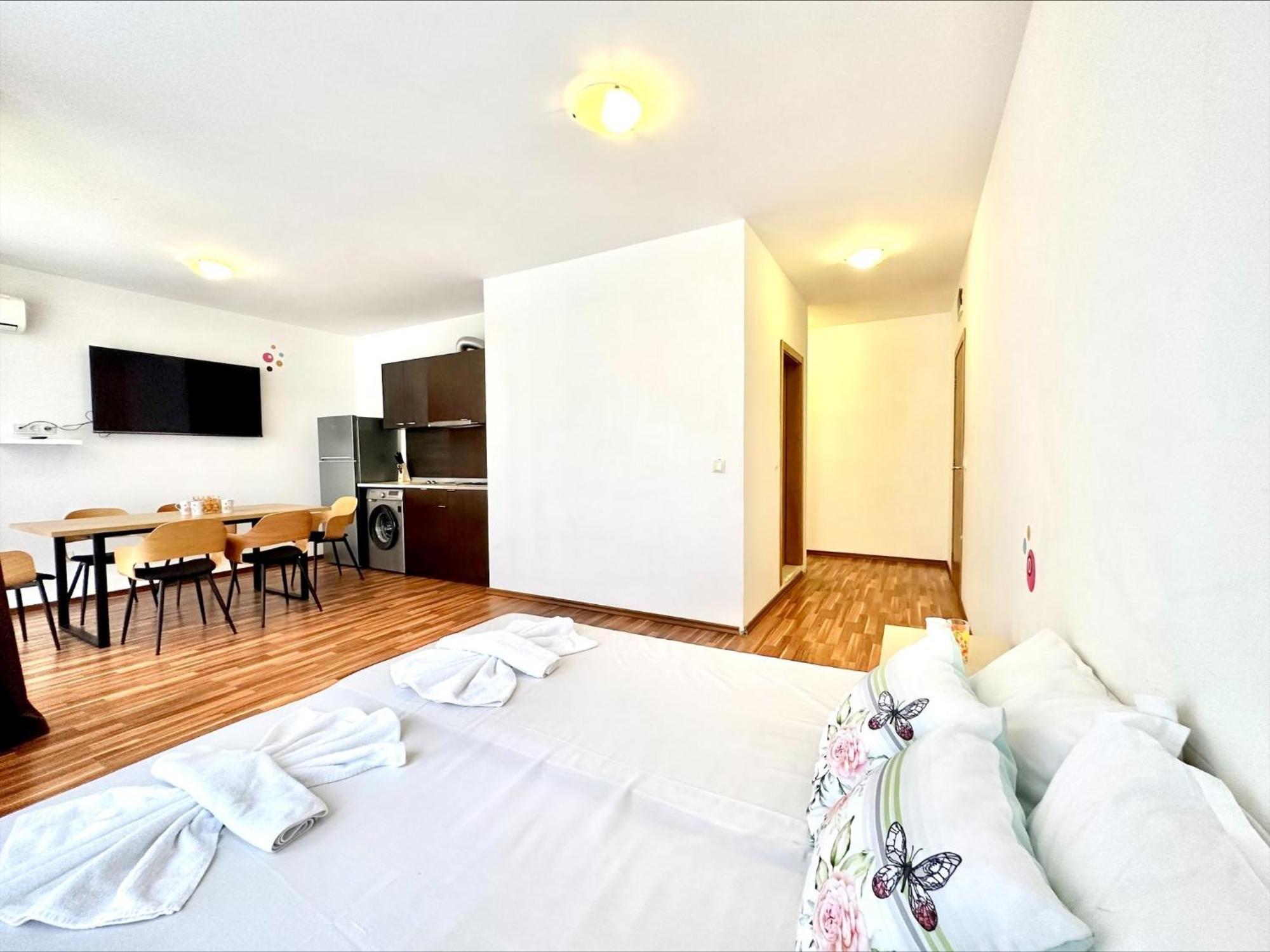 סאני ביץ' Sunny View Central - Menada Apartments חדר תמונה