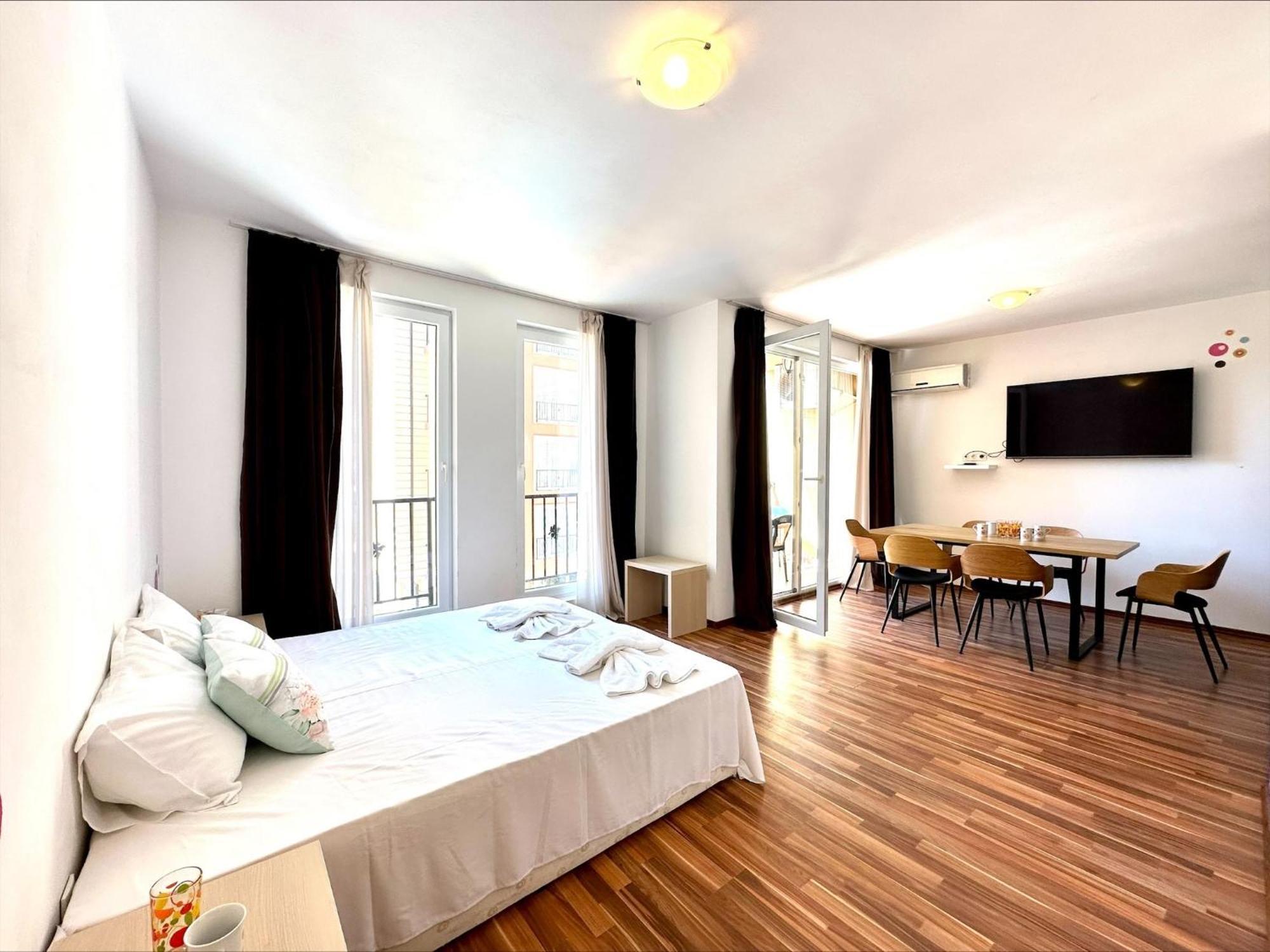 סאני ביץ' Sunny View Central - Menada Apartments חדר תמונה