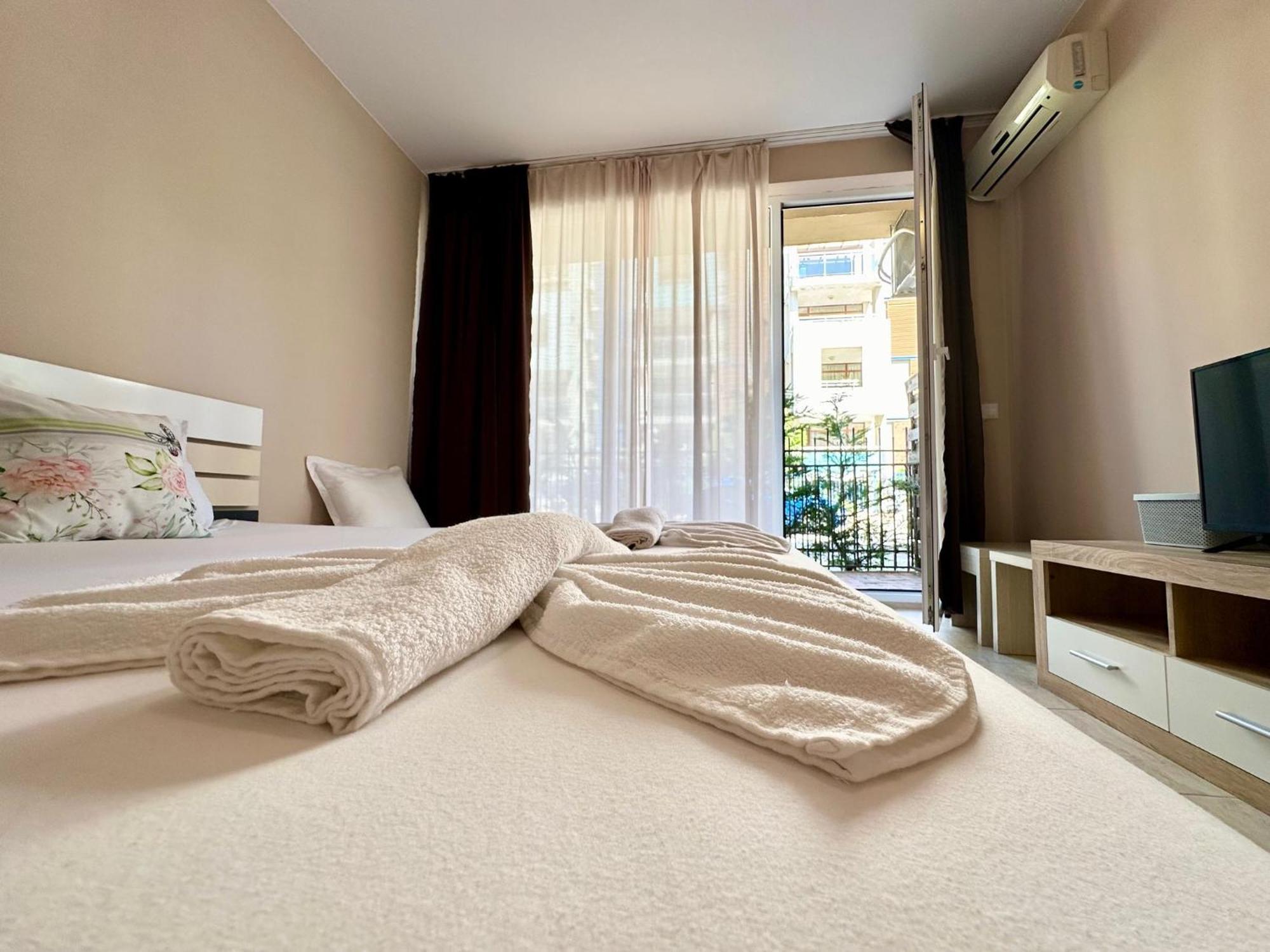 סאני ביץ' Sunny View Central - Menada Apartments חדר תמונה